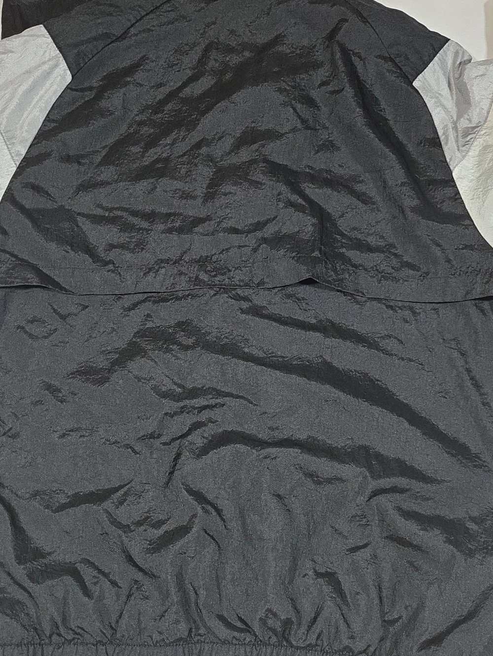 Champion Brand Full Zip Windbreaker Men's Small Black/Silver